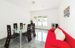 One-Bedroom Apartment in Kastel Kambelovac